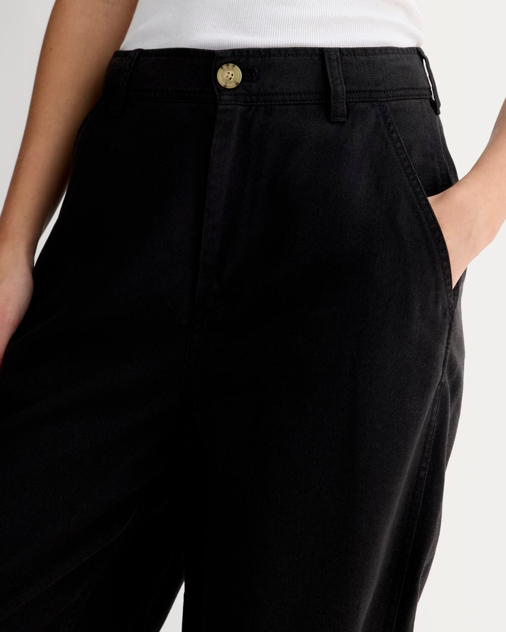 The Chino in Buttersoft | Black - Image 4
