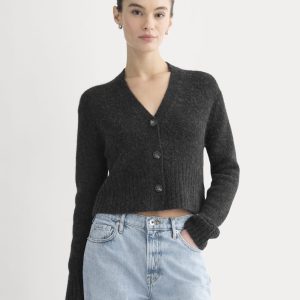 High V Cropped Cardigan in Alpaca | Heather Black