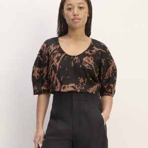 The Scoop Top in Linen | Carob Brown Abstract